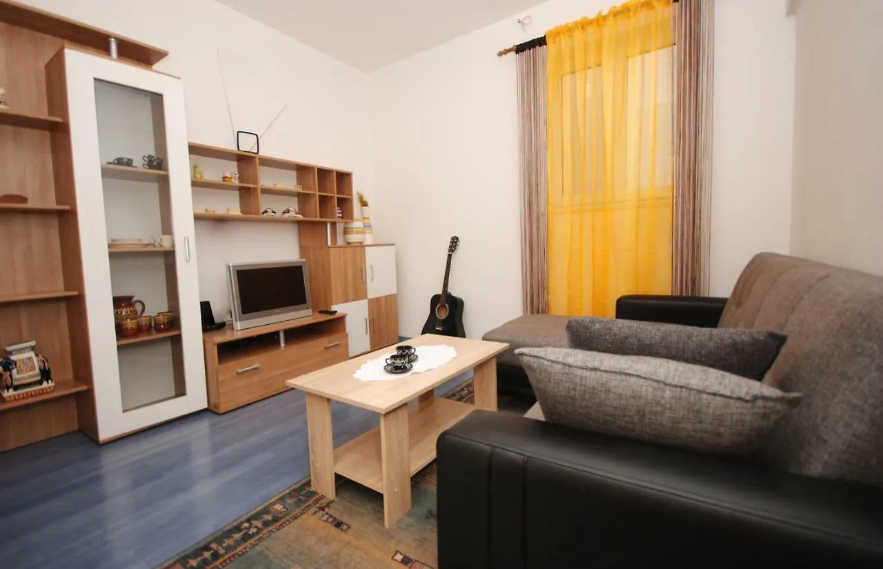 Apartment Raquil سبليت