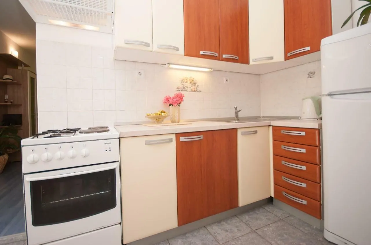Apartment Raquil سبليت