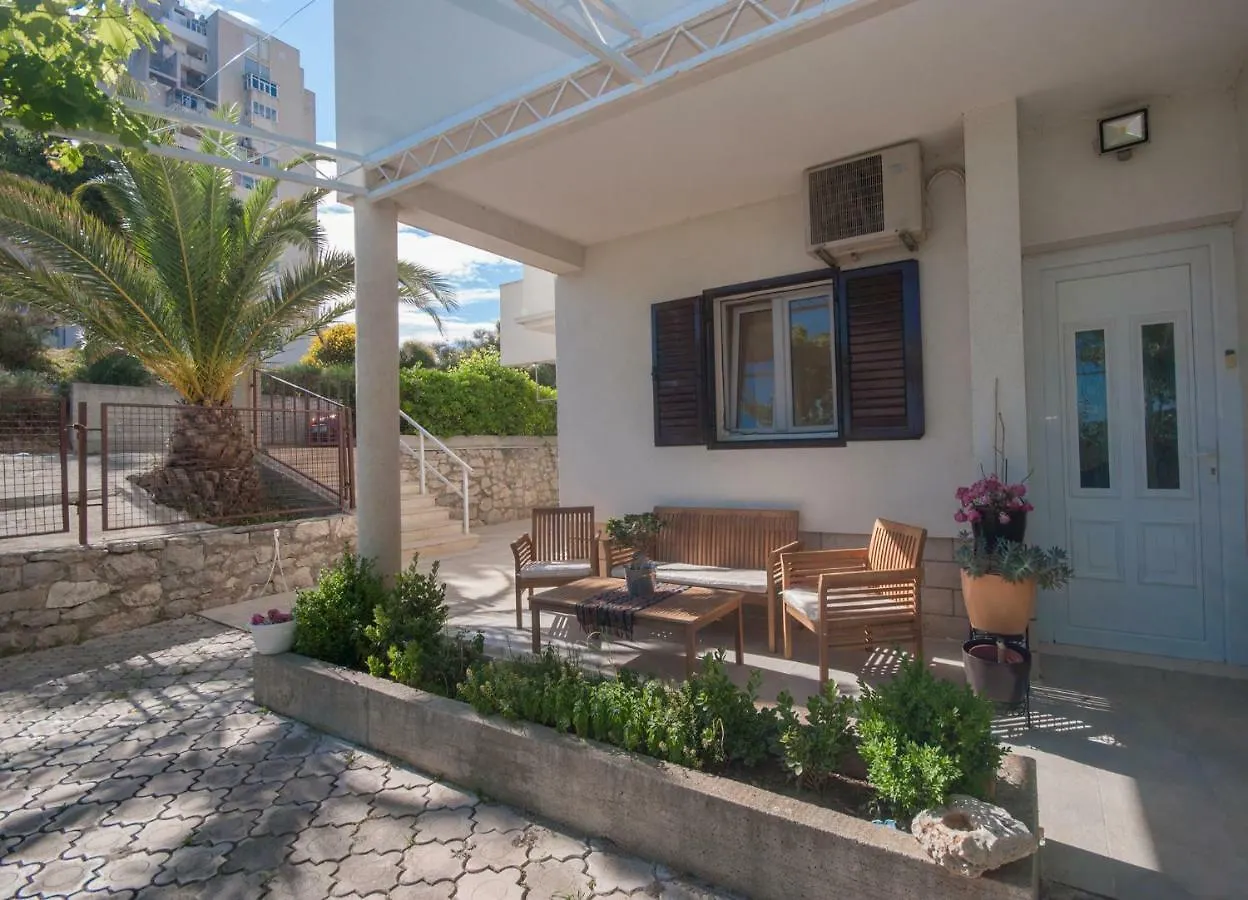 Apartment Raquil سبليت